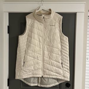 Columbia Sportswear Women’s “Heavenly” Long vest in Chalk (Size 3x)